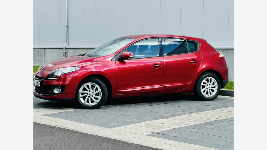 RENAULT Megane -