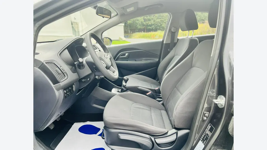 KIA Rio -