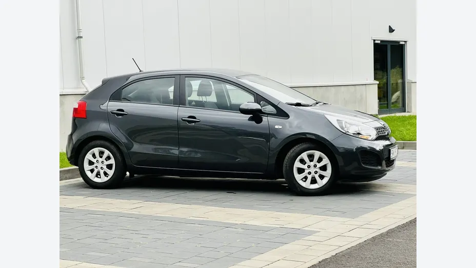 KIA Rio -