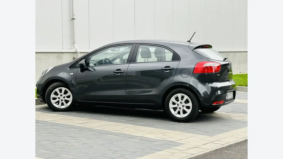 KIA Rio -