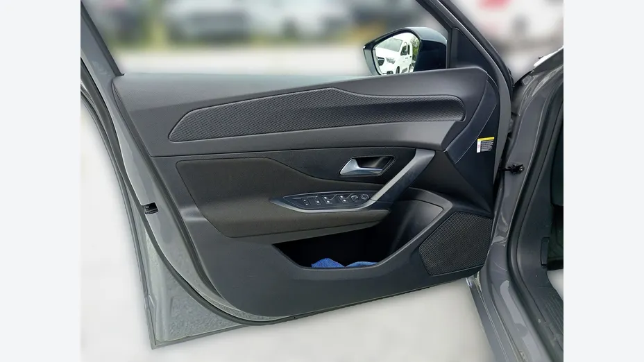 PEUGEOT 308 -