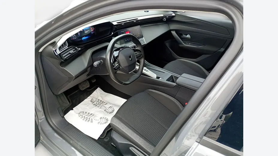 PEUGEOT 308 -