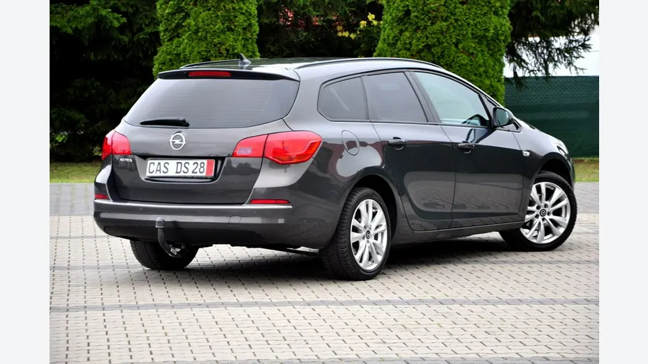 OPEL Astra -