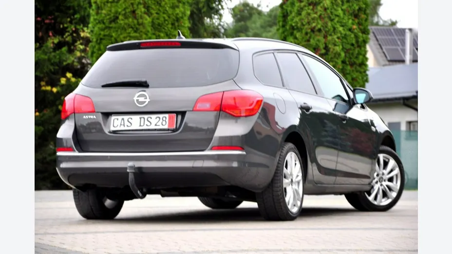 OPEL Astra -
