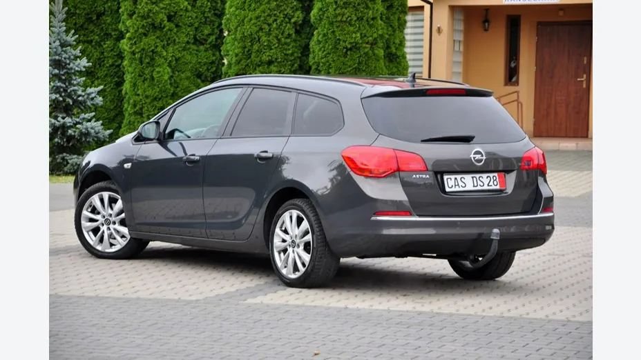 OPEL Astra -