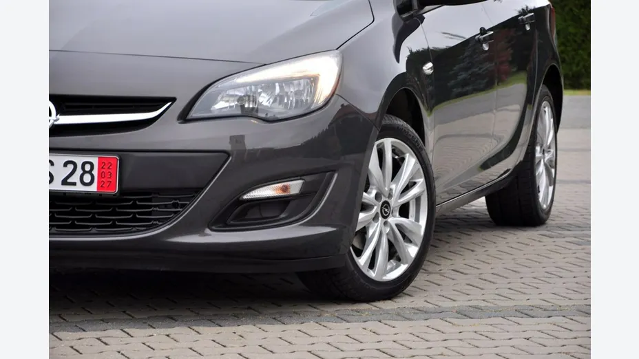 OPEL Astra -