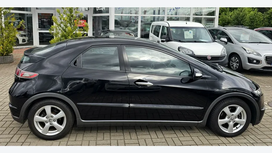HONDA Civic -
