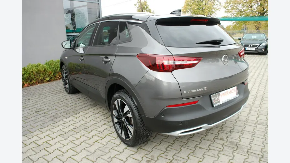 OPEL Grandland X -