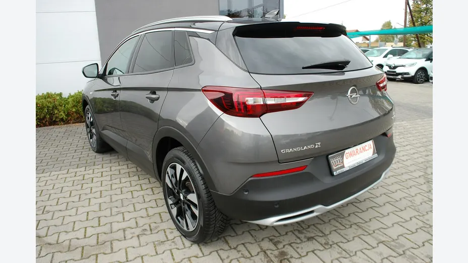 OPEL Grandland X -