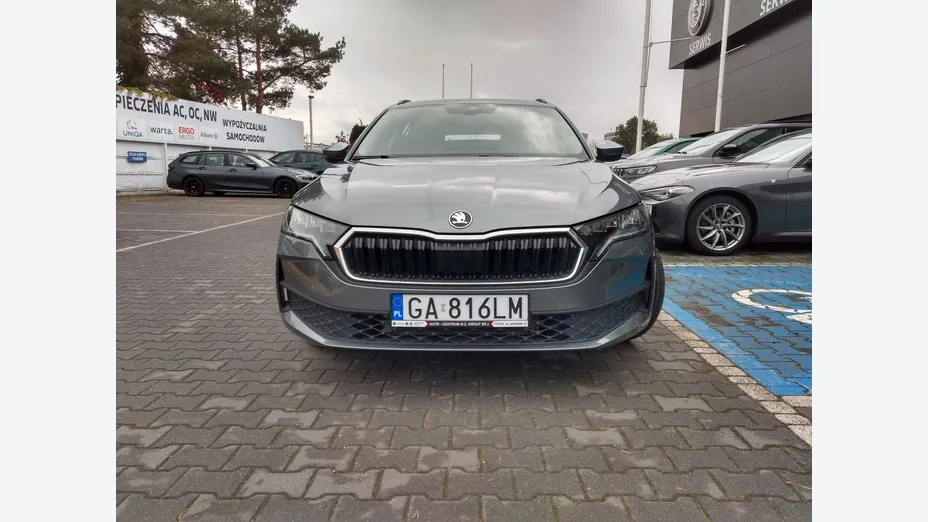 SKODA Octavia -