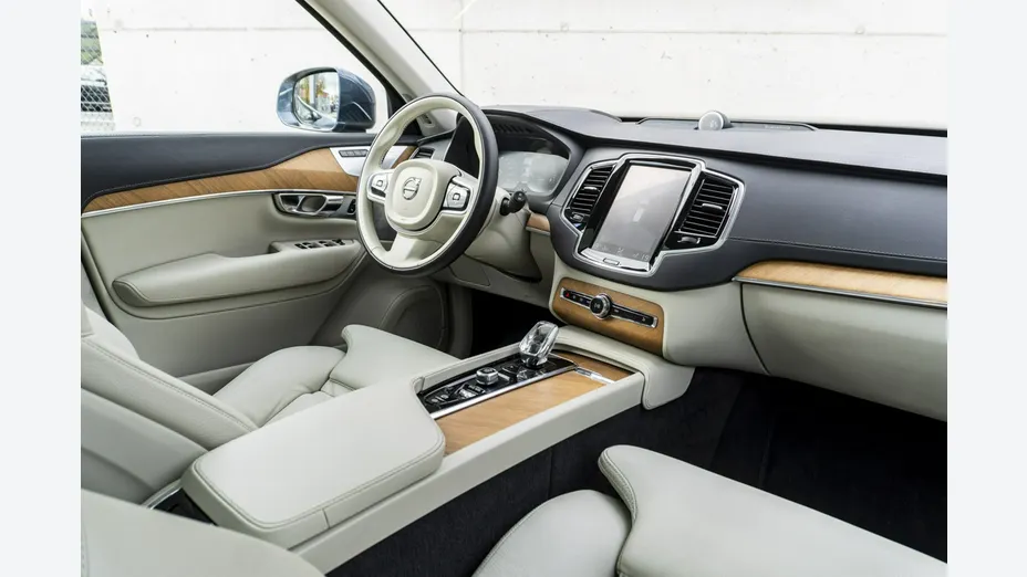 VOLVO XC90 -