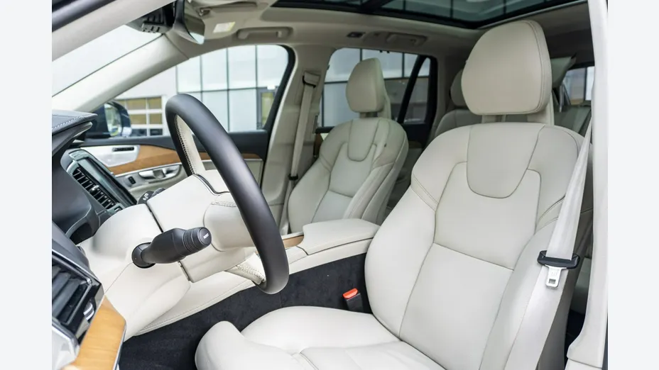 VOLVO XC90 -