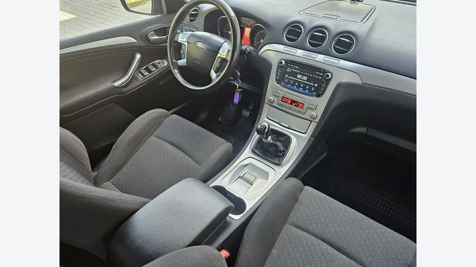 FORD S-MAX -