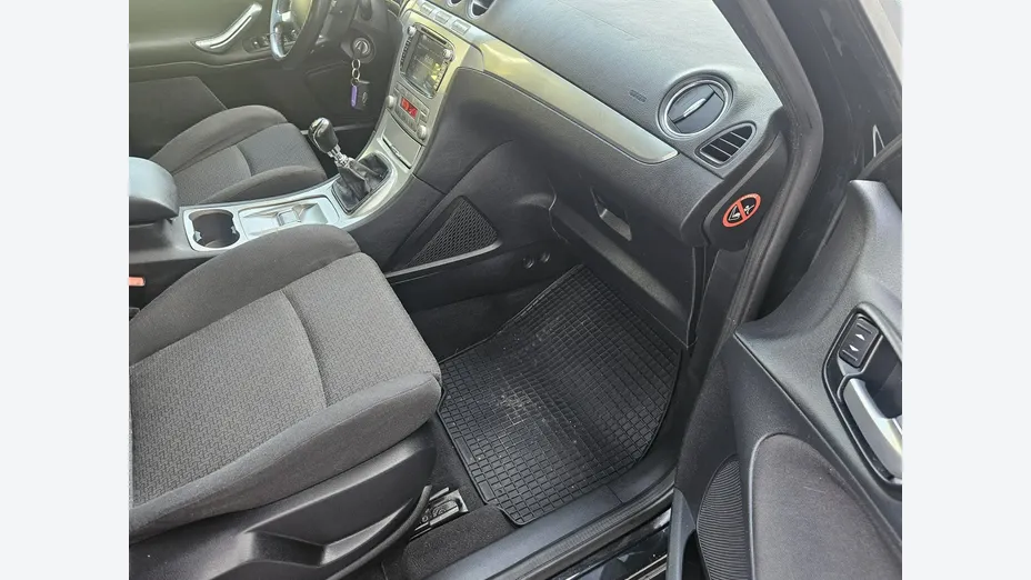 FORD S-MAX -