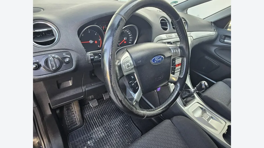 FORD S-MAX -