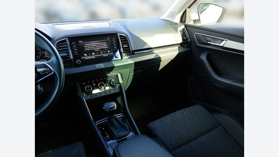 SKODA Karoq -