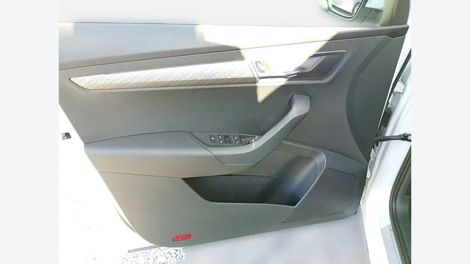 SKODA Karoq -