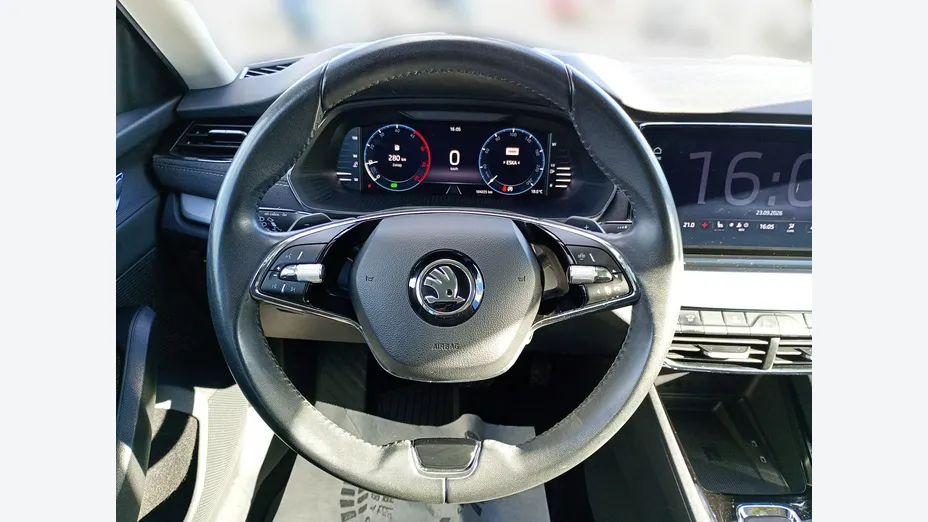 SKODA Octavia -