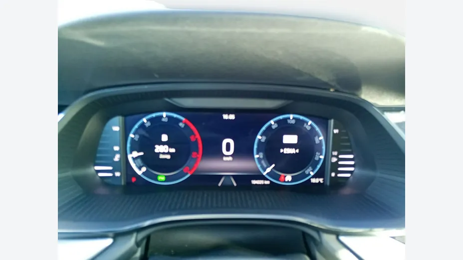 SKODA Octavia -