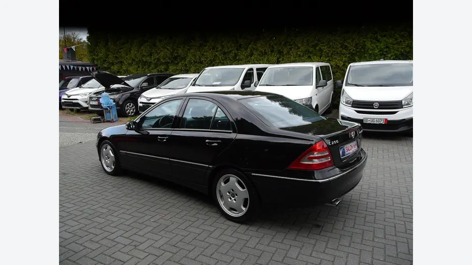 MERCEDES-BENZ C Klasa -