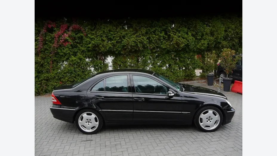 MERCEDES-BENZ C Klasa -