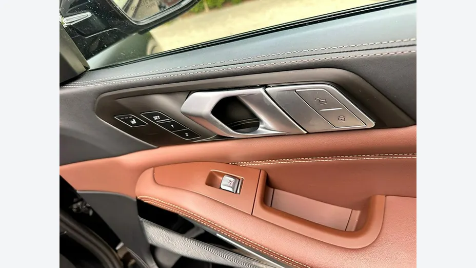 BMW X7 -
