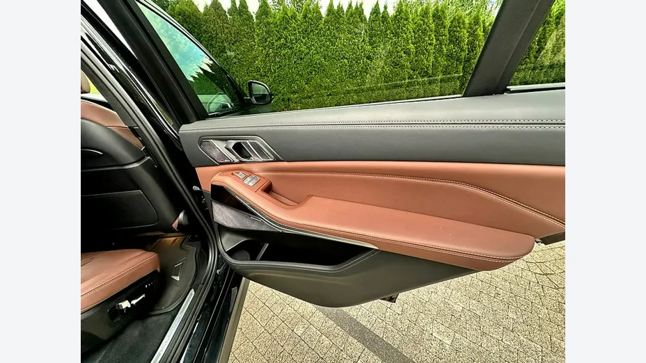 BMW X7 -