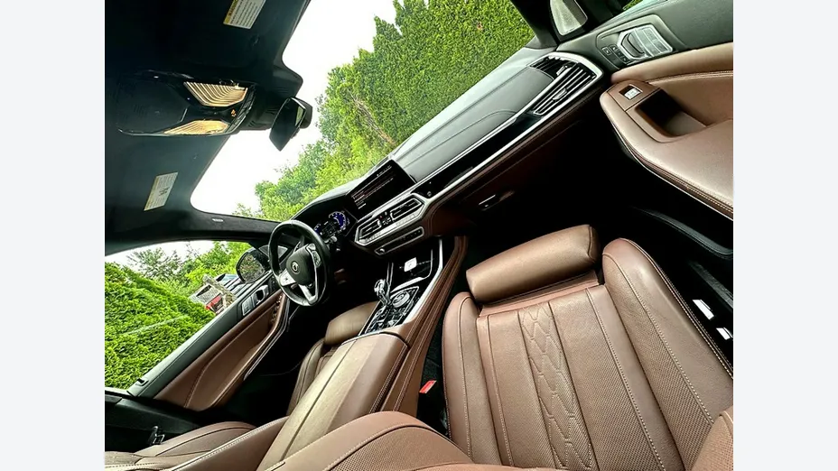 BMW X7 -