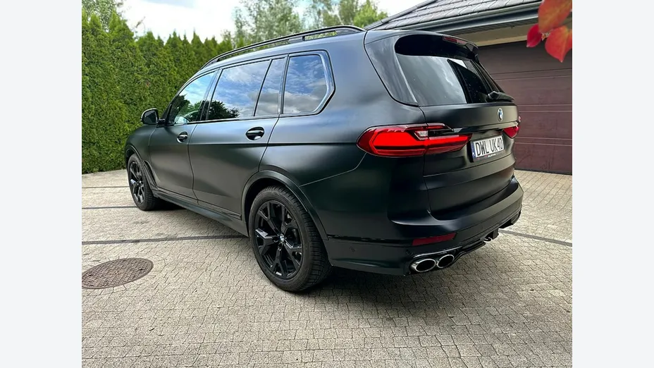 BMW X7 -