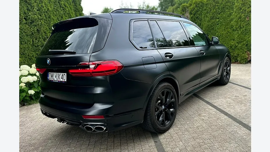BMW X7 -