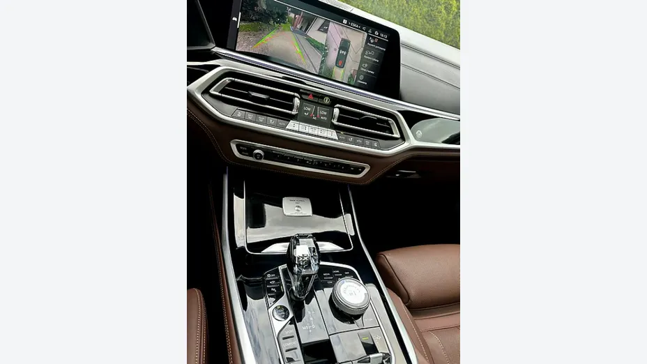 BMW X7 -