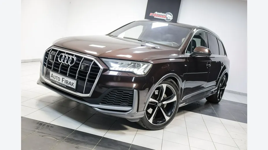 AUDI Q7 -