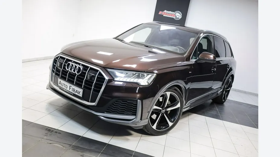 AUDI Q7 -