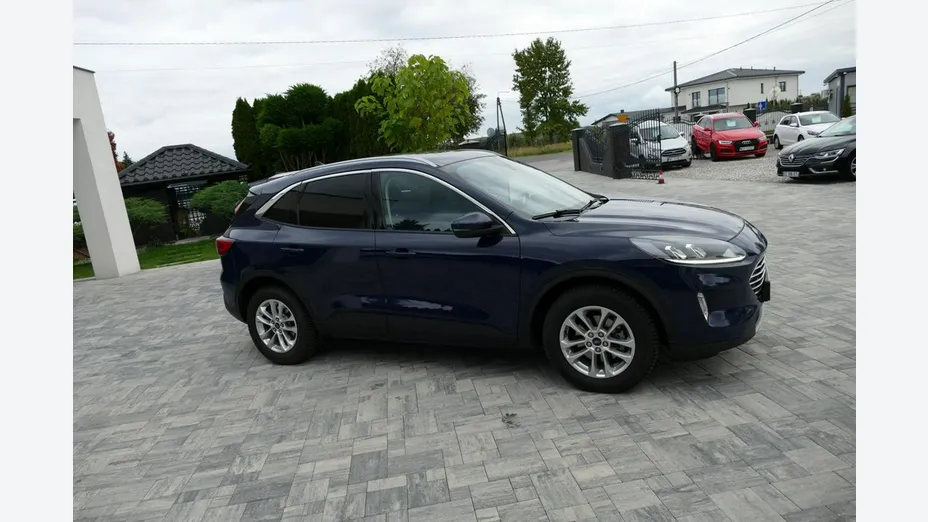 FORD Kuga -