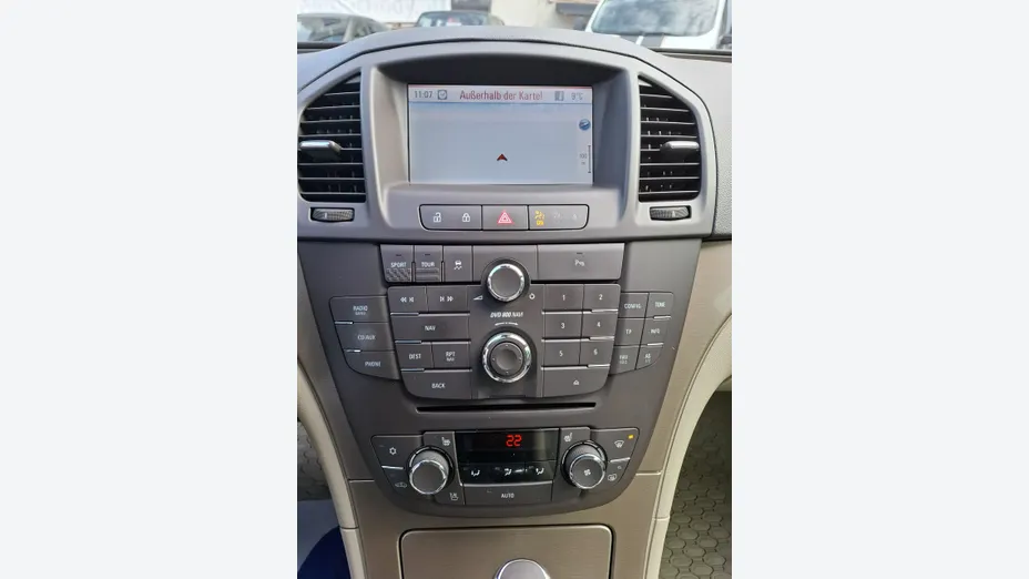 OPEL Insignia -