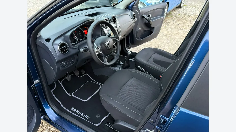 DACIA Sandero -