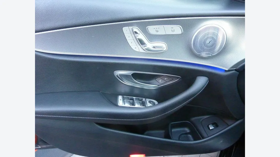 MERCEDES-BENZ E Klasa -