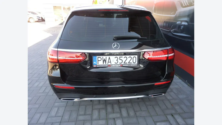 MERCEDES-BENZ E Klasa -