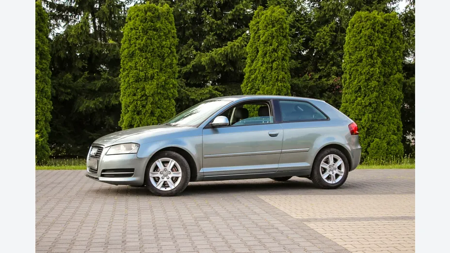 AUDI A3 -