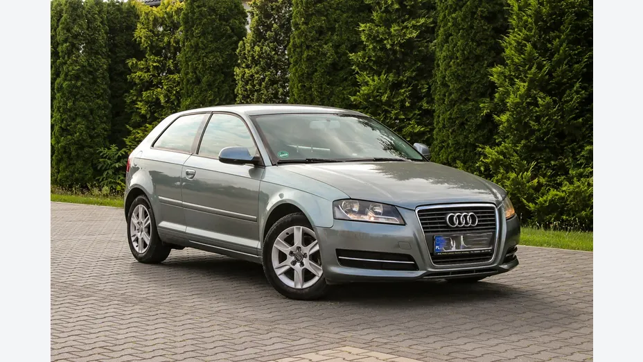 AUDI A3 -