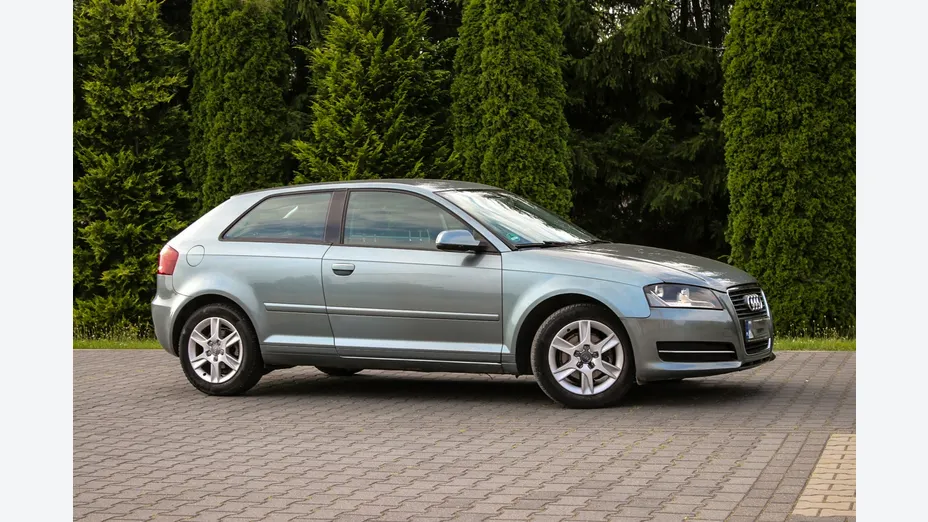 AUDI A3 -