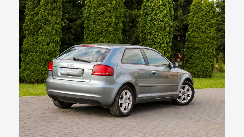 AUDI A3 -