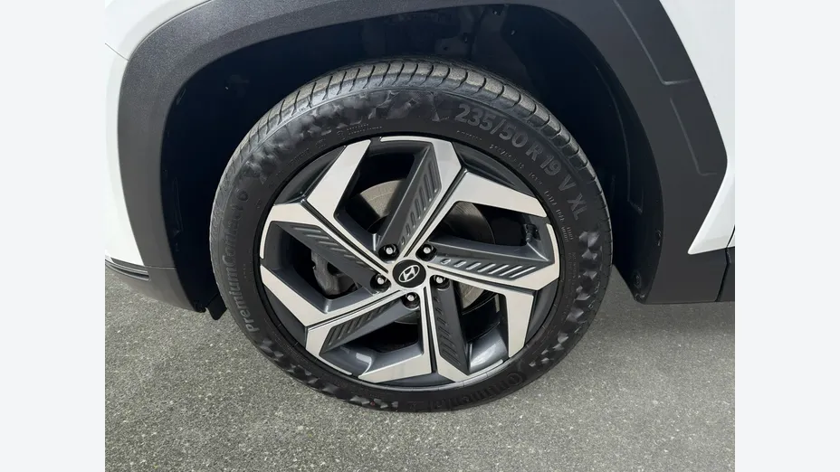 HYUNDAI Tucson -