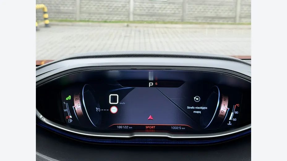 PEUGEOT 3008 -