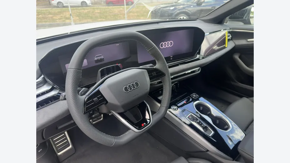AUDI A6 -