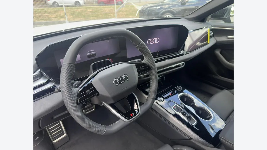 AUDI A6 -