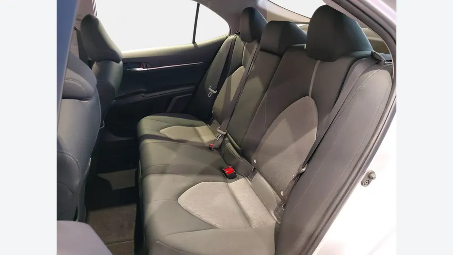 TOYOTA Camry -