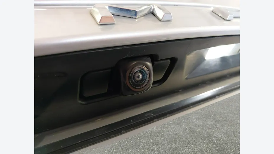 TOYOTA Camry -