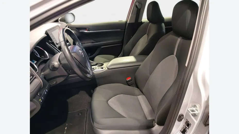 TOYOTA Camry -