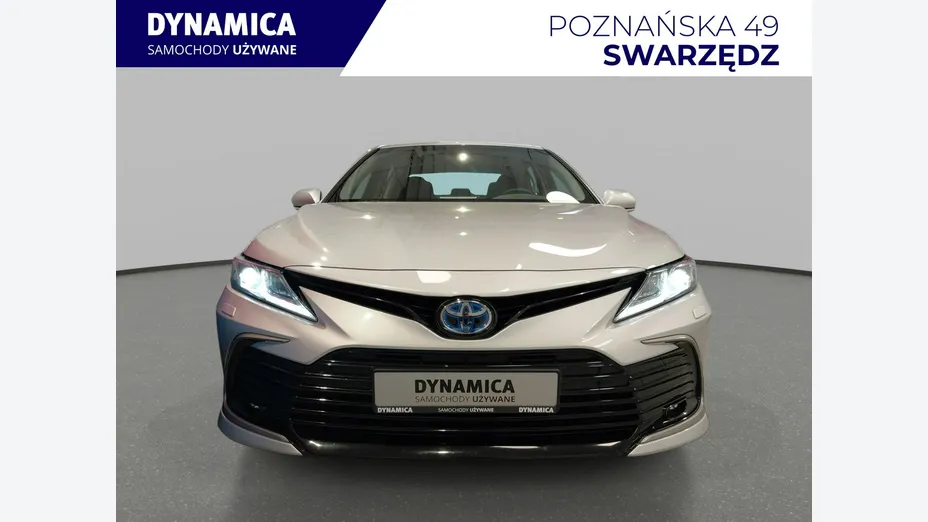 TOYOTA Camry -